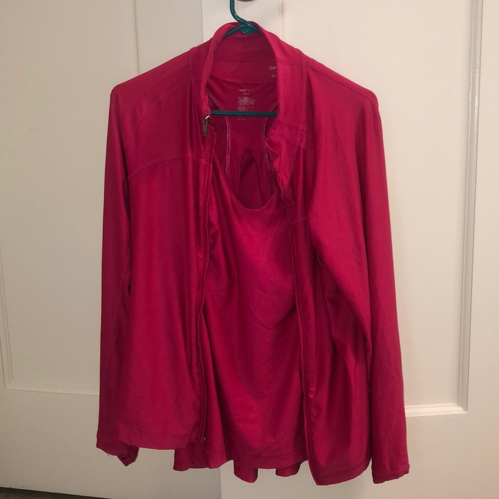 GAP EXERCISE 2 piece exercise tank & jacket, pink